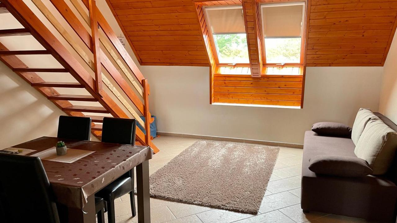 Gyula Var Panorama Apartman Екстер'єр фото